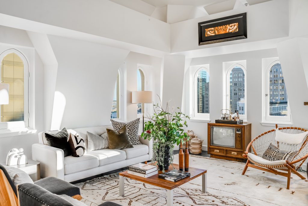 Flat Iron Penthouse Oakland SOLD